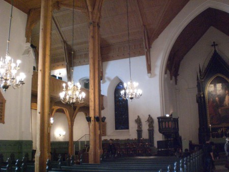 Holzkirche ohne Malereien